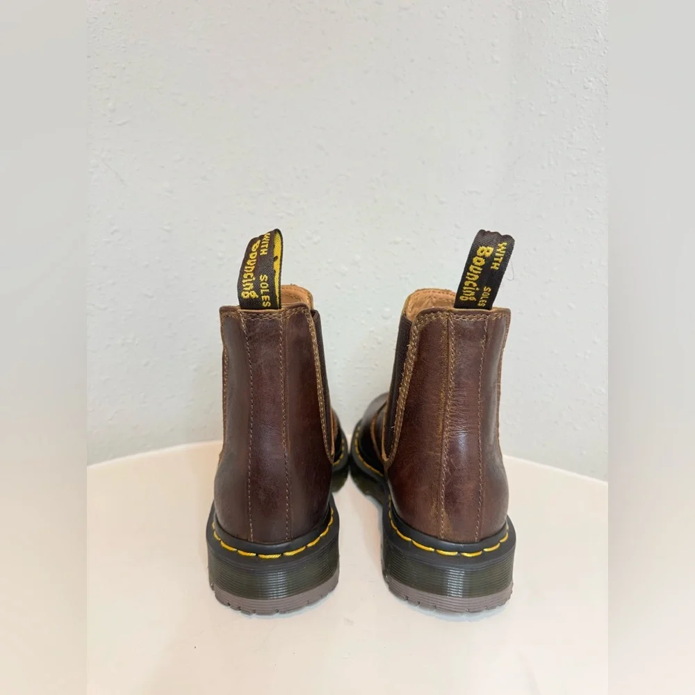 Dr. Martens 2976 Yellow Stitch Leather Brown Chelsea Boots Sz W 5 M 4 NWT